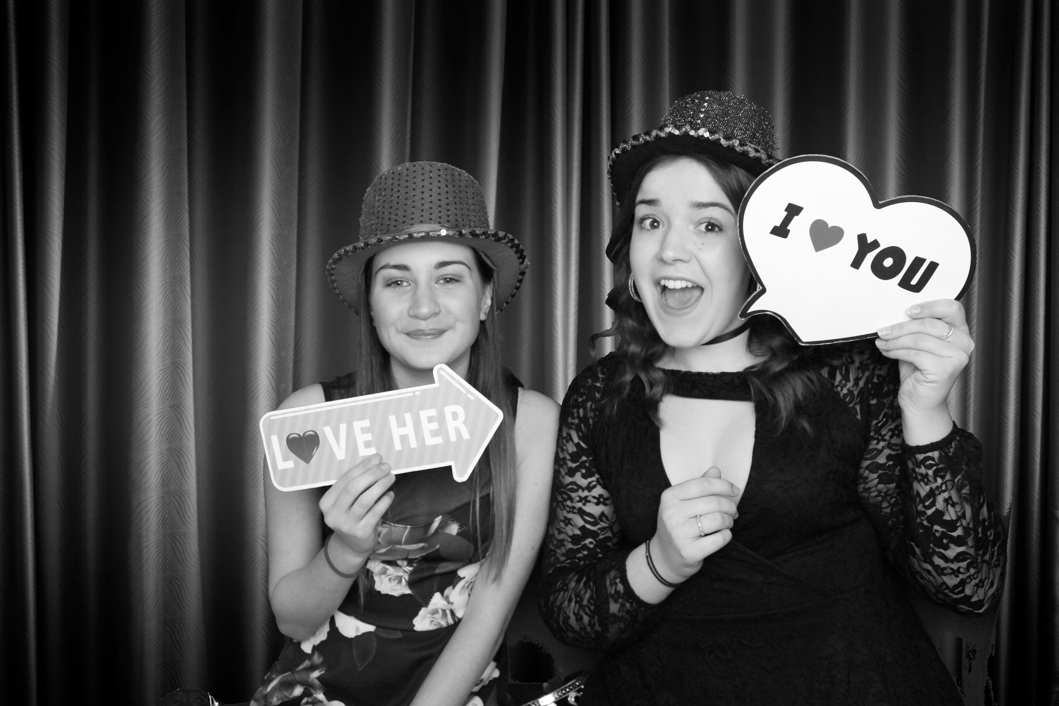 Yvette and Claire’s 40th birthday! - Images | View more photos from the event at gallery.partydelightsphotobooth.co.uk/u/PartyDelightsPhotoBooth/Yvette-and-Claire’s-40th-birthday-Images